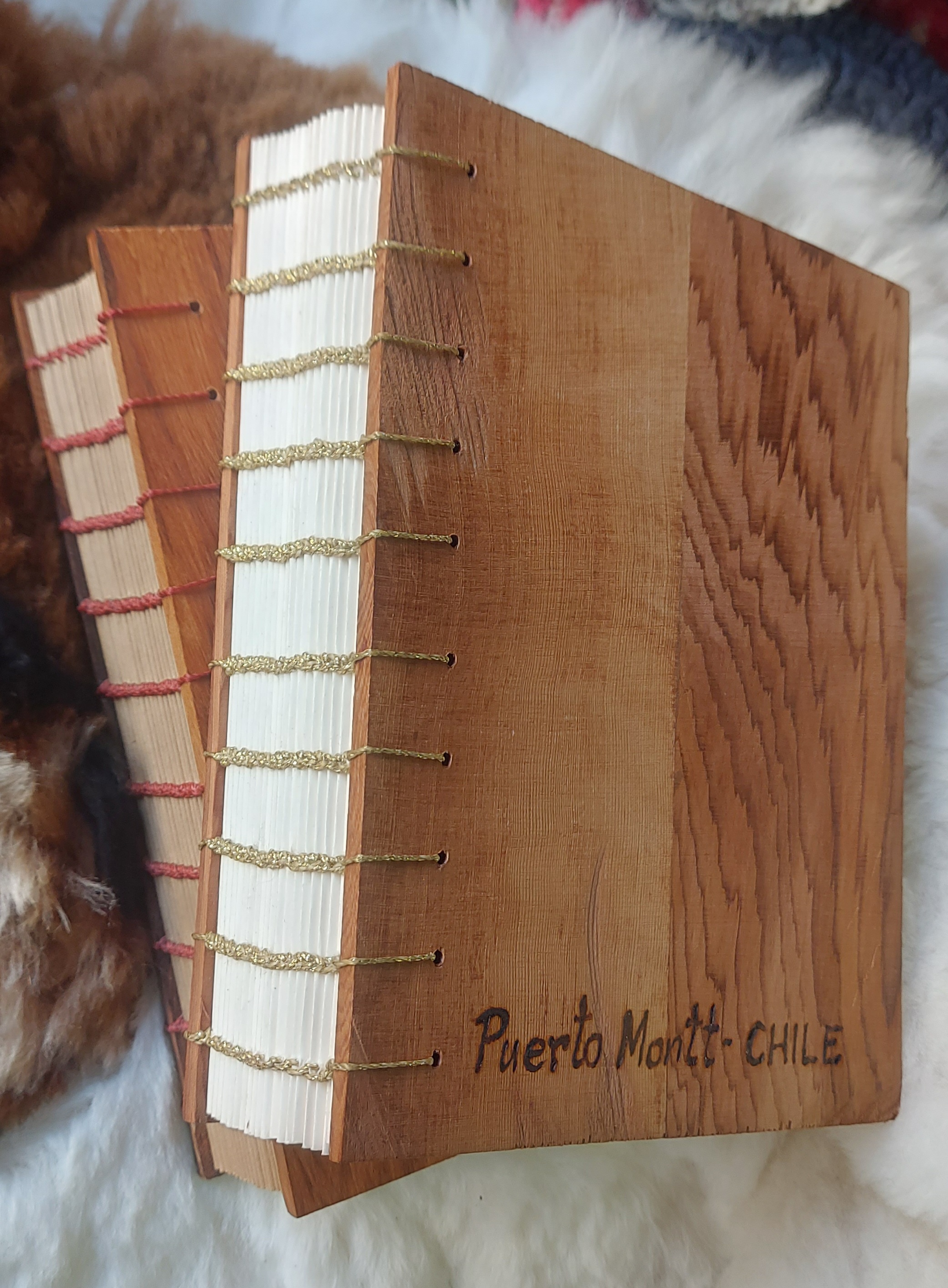 Cuaderno de madera de Alerce